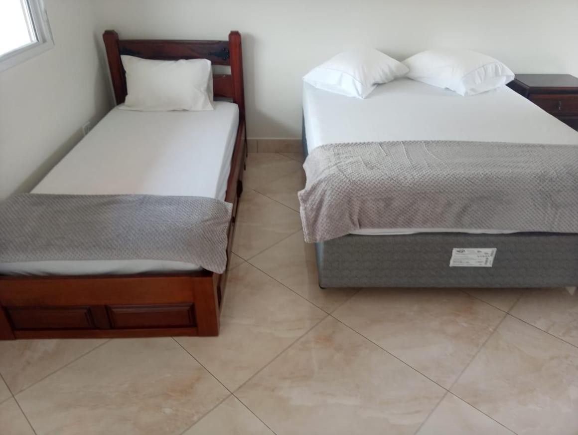 Casa Nova Com Piscina Proxima A Praia E Menos De 3Km Do Centro De 乌巴图巴 外观 照片